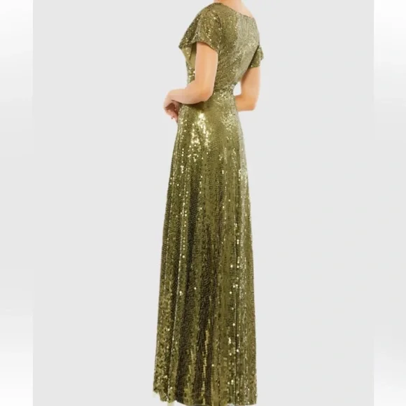NWT Mac Duggal Sz 4 Green Sequined Butterfly Sleeve Wrap Over A Line Gown